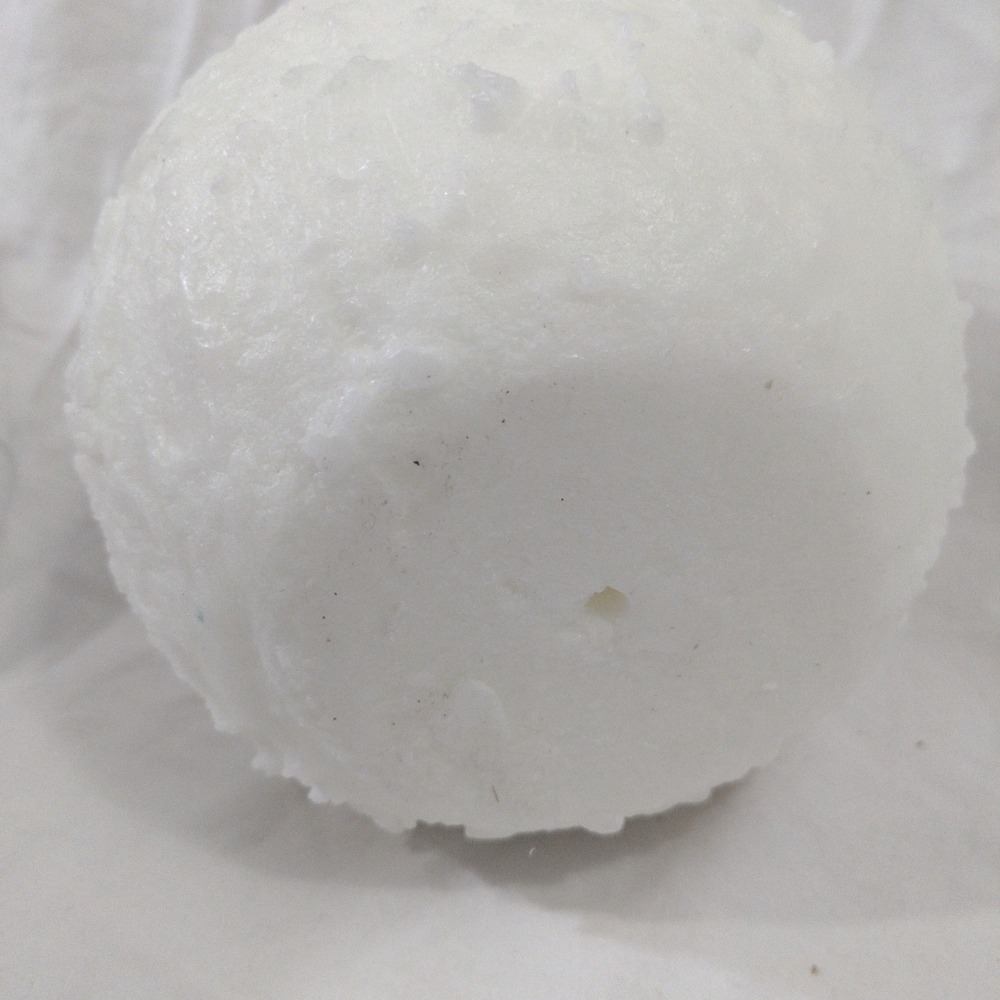 PartyLite Snowball Candle Q6810 White Textured 6 Inch Sphere Winter Decor USA - Picture 6 of 7